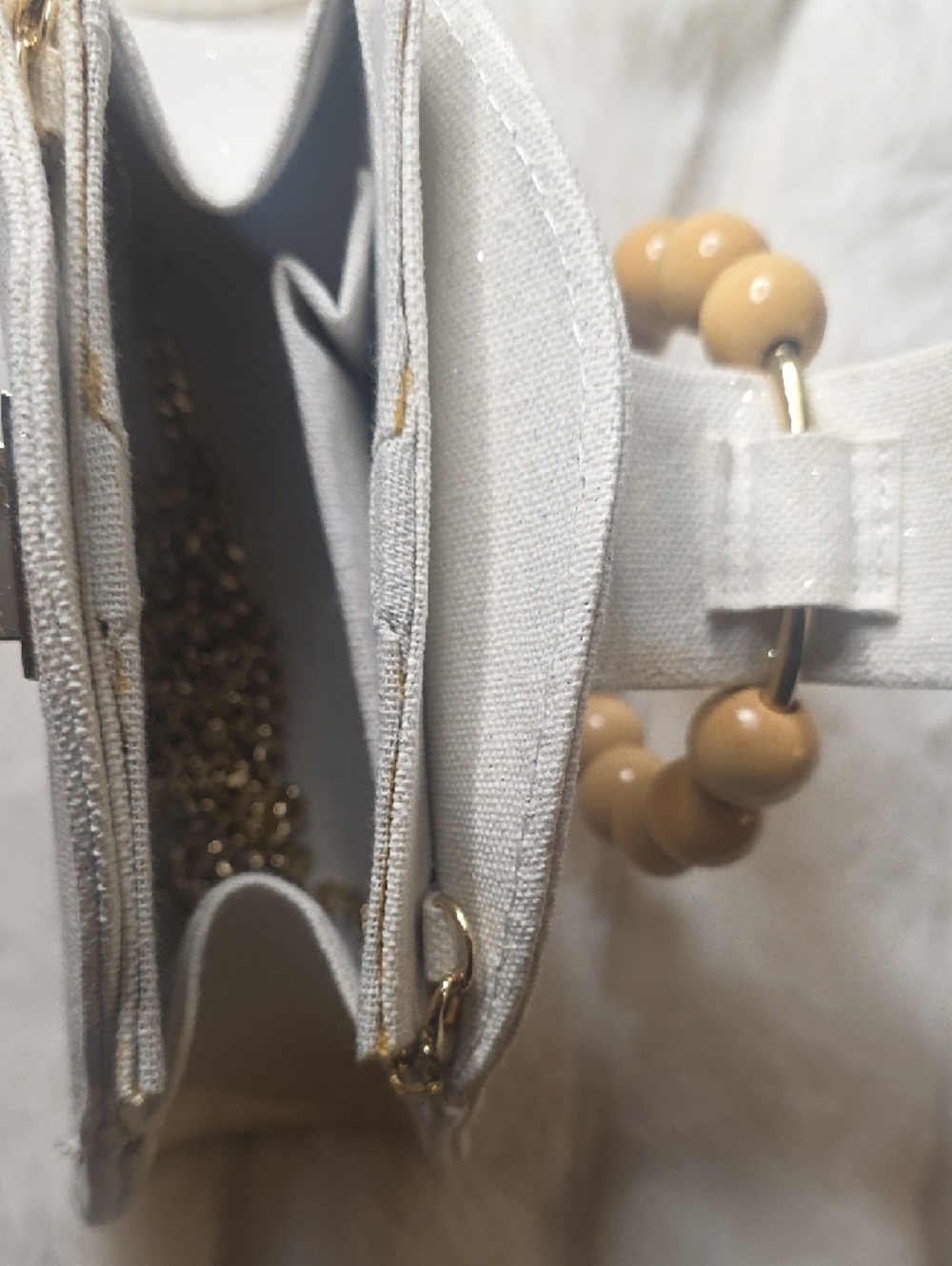 Beaded Handle White Woven Clutch Handbag - Picture 2 of 5